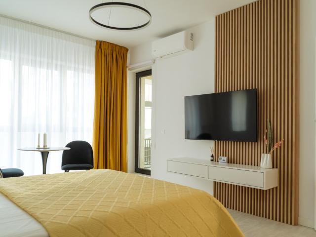 Yellow Charm Plaza Apartment Lujerului