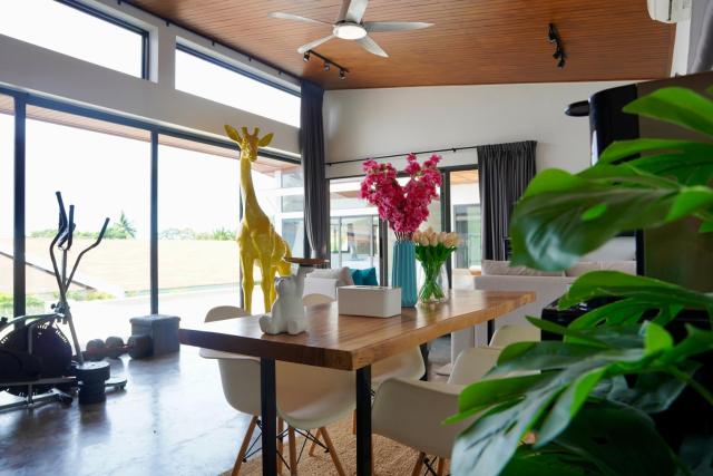 New 3BR Villa with Private Pool & Sea Glimpses Near Chaweng
