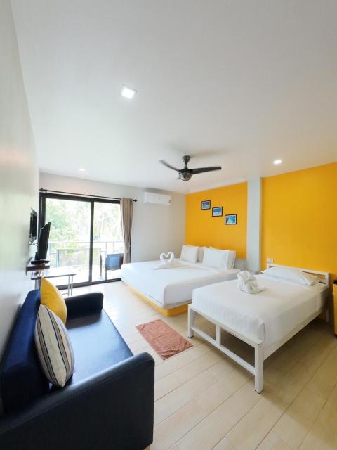Good Dream Hotel (Khun Ying House)