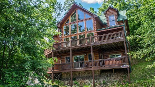 Majestic Manor - Peaceful Modern Cabin Retreat Near Watauga Lake