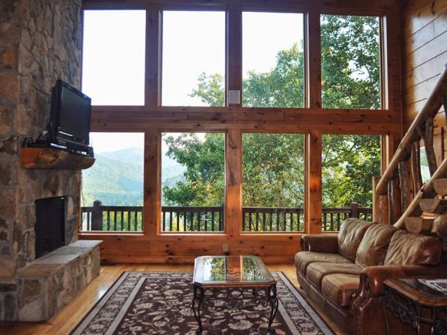 Majestic Manor - Peaceful Modern Cabin Retreat Near Watauga Lake
