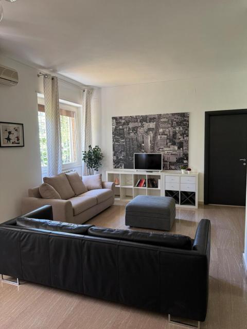Appia 101 Guest House