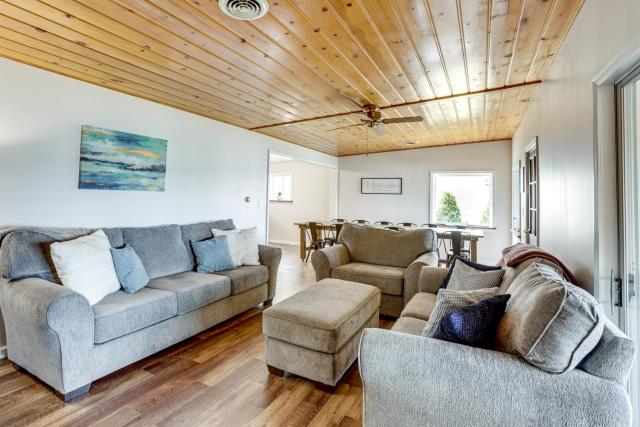 Baldwin Lakefront Home: Dock, Fire Pit & Trails!