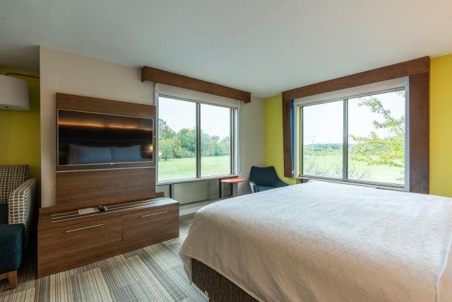 Holiday Inn Express Hotel & Suites Memphis/Germantown by IHG