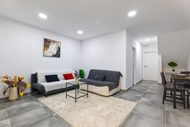 Central flat with garden