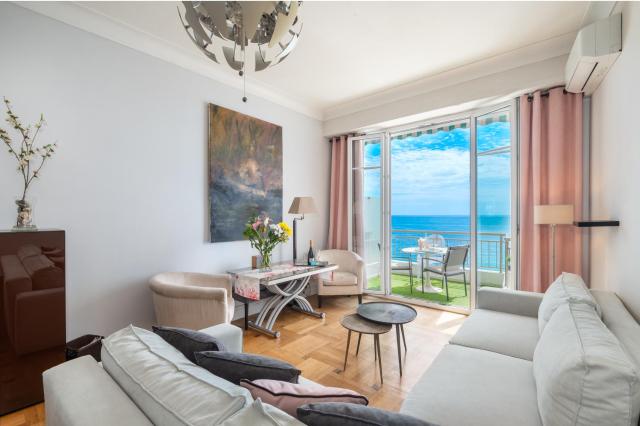 "Le Méditerrannée" by EnjoyNice, breathtaking sea view, 2 terraces and Airco