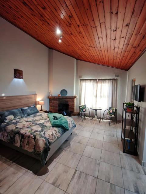 Sunbird Studio Apartment