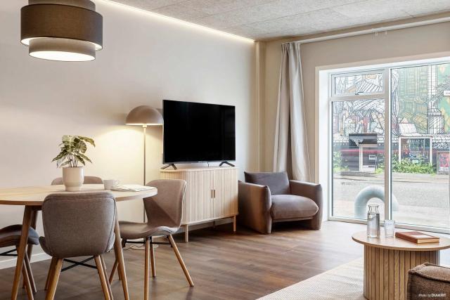 Modern Easy-Access 1BR Apartment in Midtown