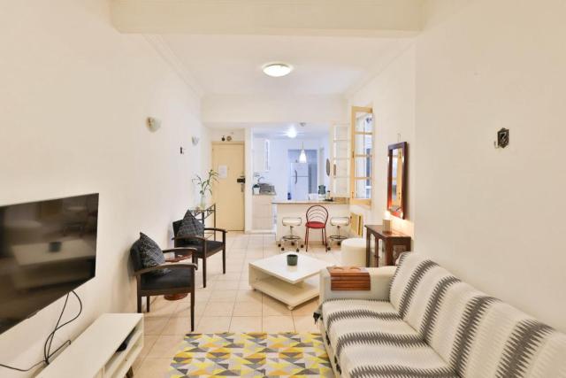 Lindo apartamento 2 Quartos a 50m da praia de Copacabana
