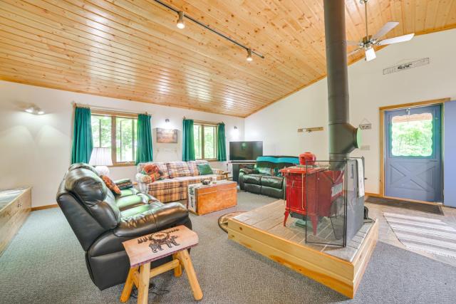 Michigan Retreat on 10 Acres: Hike, Fish & Explore