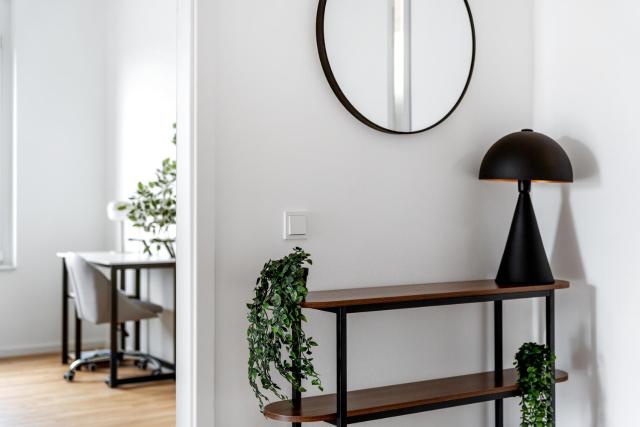 EXQUIS Design 2BR Apartment HANSEN I Balcony I Mercedes & US Army I Parking I Stuttgart