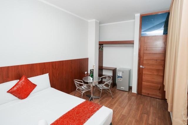 HOTEL LA PALMERA DE ORO