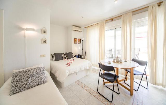 Gorgeous Apartment In Alcossebre
