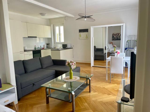 6 minutes walking from Lausanne railway station