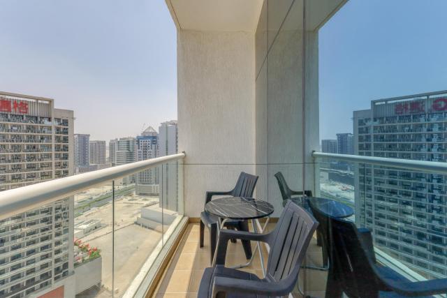 Apartment in Downtown As Dormitory Room for male