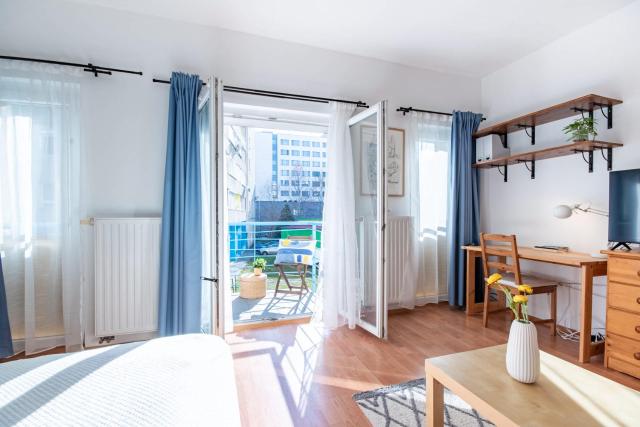 Central - Balcony - Comfy
