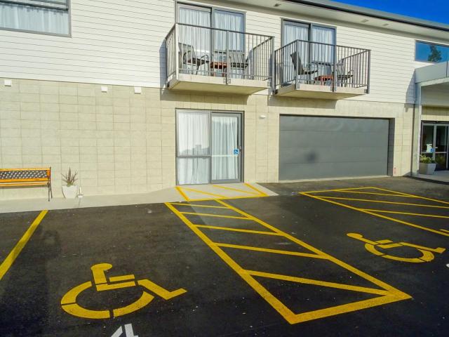 BKs Premier Motel Hamilton