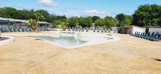 Mobil Home 4 6 pers climatisé Camping Eurolac