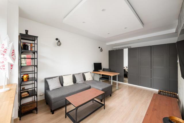 Afrykańska Urban Chic Apartment by BookingHost