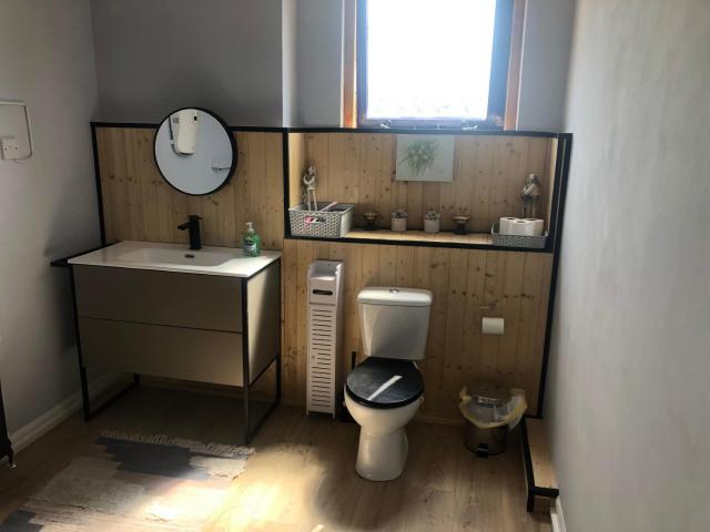 Stylish flat in Chesterfield near Peak District