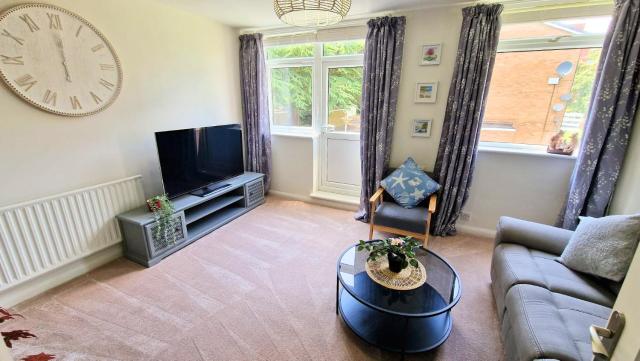 Luxury Family Apartment - Close to University of Leicester