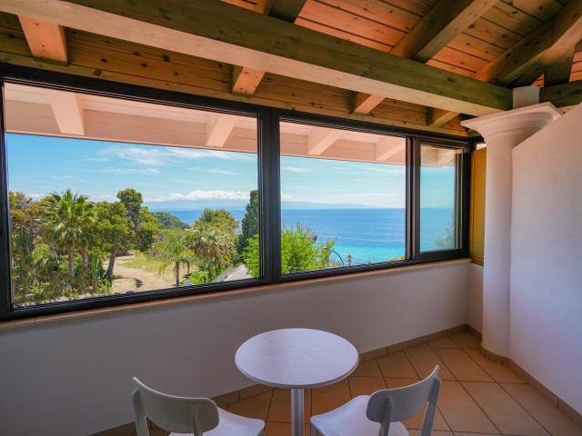 Hotel MARINELLA - Private Free Parking - Grotticelle Beach 200 m