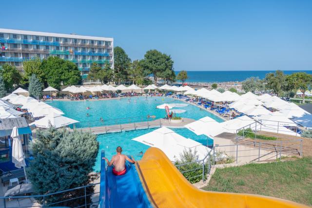 Safir Blue Resort