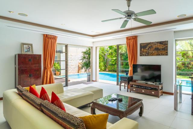 Exotic 3BR Villa Solandra with Tropical Pool and Private Rooftop Terrace in Bangtao