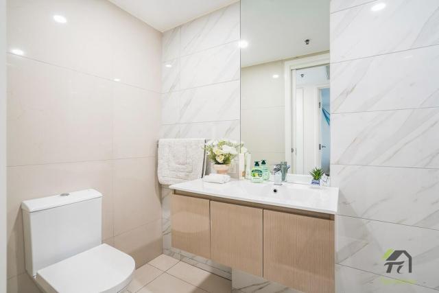 Heart of Adelaide City Apartment
