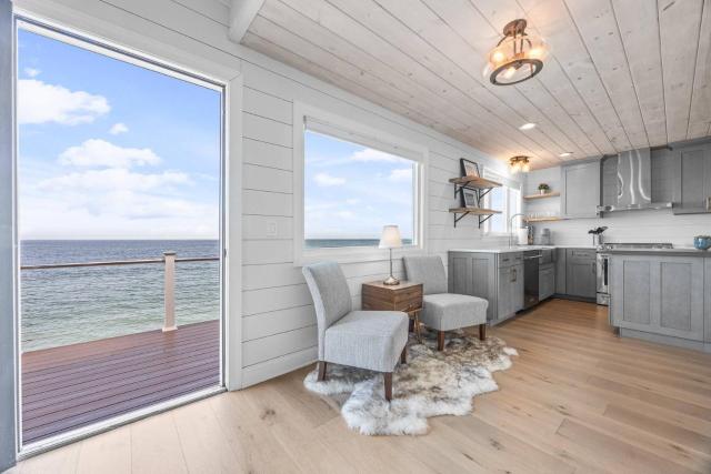Stunning and Stilted - Scituate