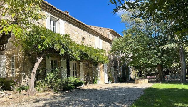 Très Elégant Mas Provençal