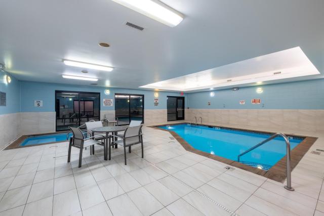 Holiday Inn Express Rochester South - Mayo Area by IHG
