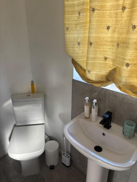 Studio apt with private parking