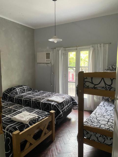 HOSTAL HOUSE REYMON,habitaciones privadas" precio por persona"