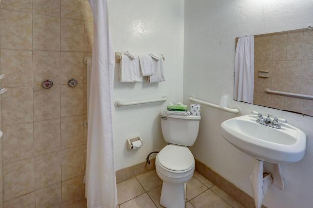 Green Seas Motel
