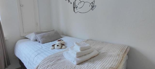 Cozy studio at the heart of Helsinki, close to nature & sea