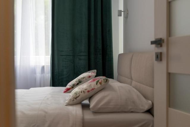 Nerudy Comfy Living Apartment by Bookinghost