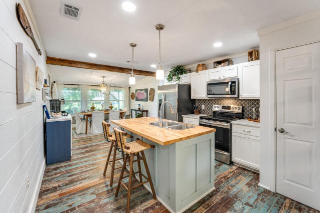 Walk to Boat Ramp: Newly Remodeled Seadrift Home!