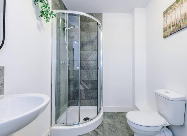 Salford Quays Apartment with Free Parking