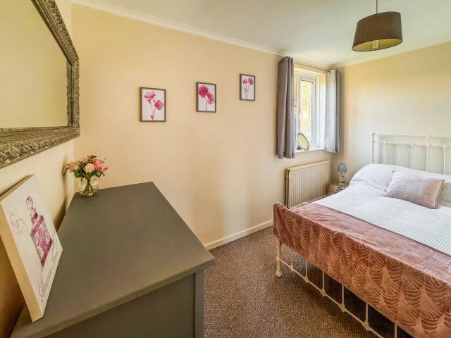 Lowal House - Uk46054