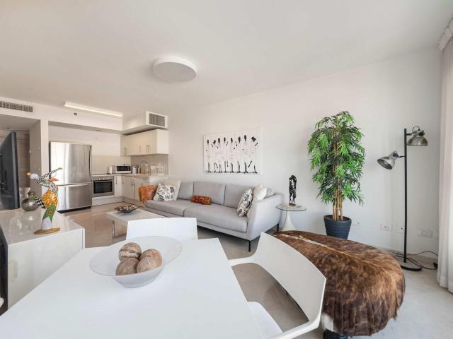 Breeze Suite at The Island