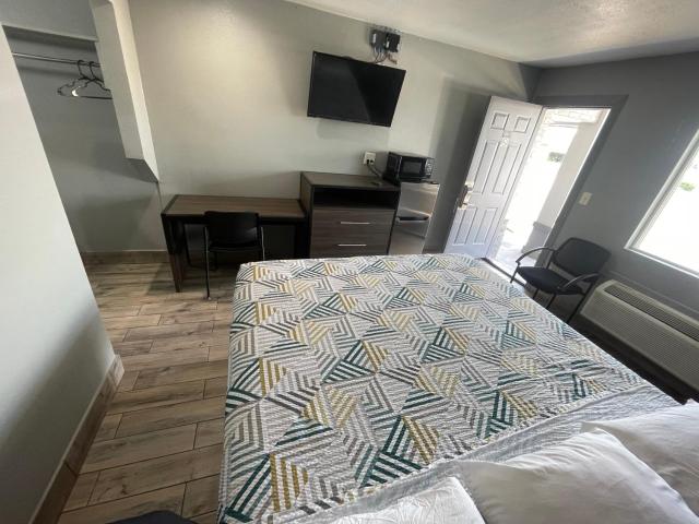 Gateway Motor Inn