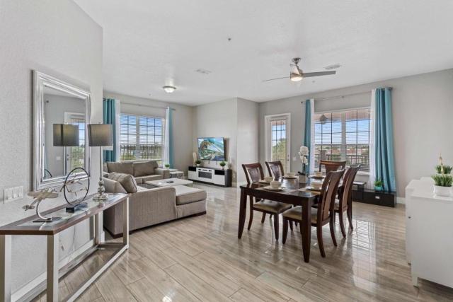 5048 Light and Airy Resort 4BD Apartment 407
