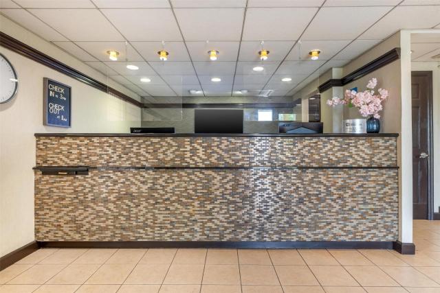SureStay Hotel by Best Western East Brunswick