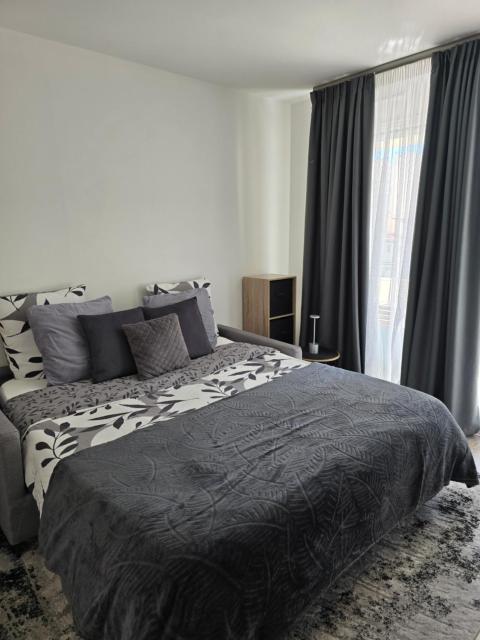 Lovely 1 bedroom vacation home with free parking.