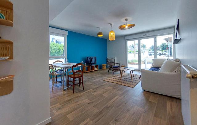 Gorgeous Apartment In Muzillac With Wifi