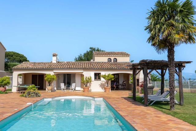 Villa Lazuel, piscine privée chauffée, vue panoramique et jardin clos