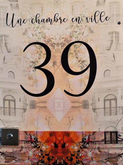 Une chambre en ville