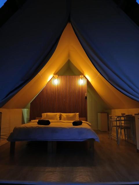 Veselia Glamping