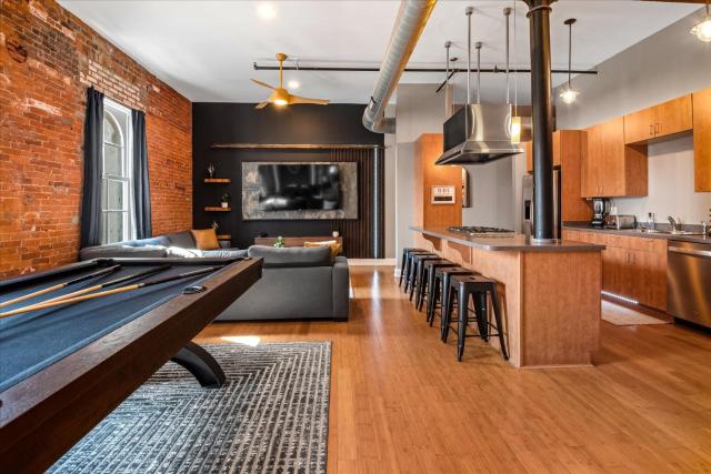 New Loft Near Convention Center